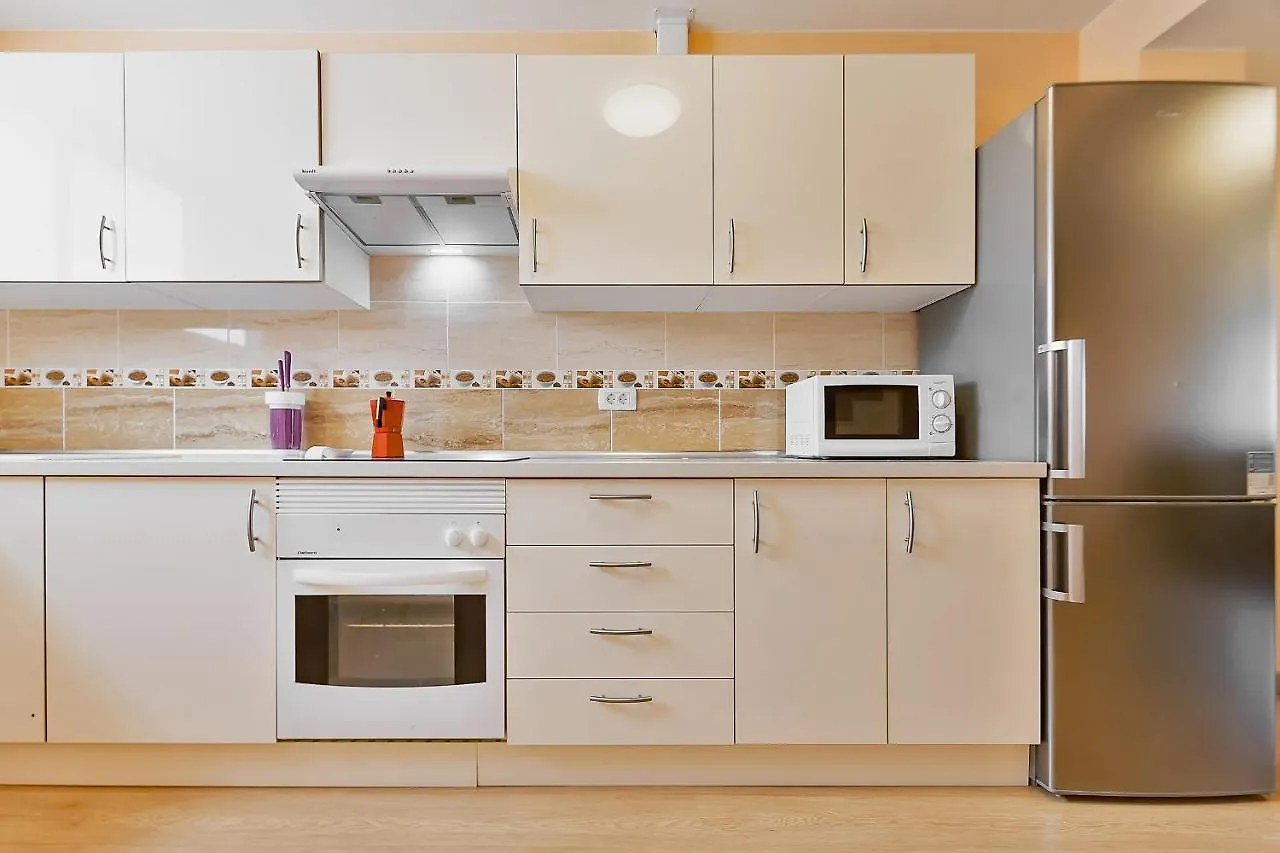 Yellow 3 Bedroom Large Apartment For 10 Guests Costa Adeje